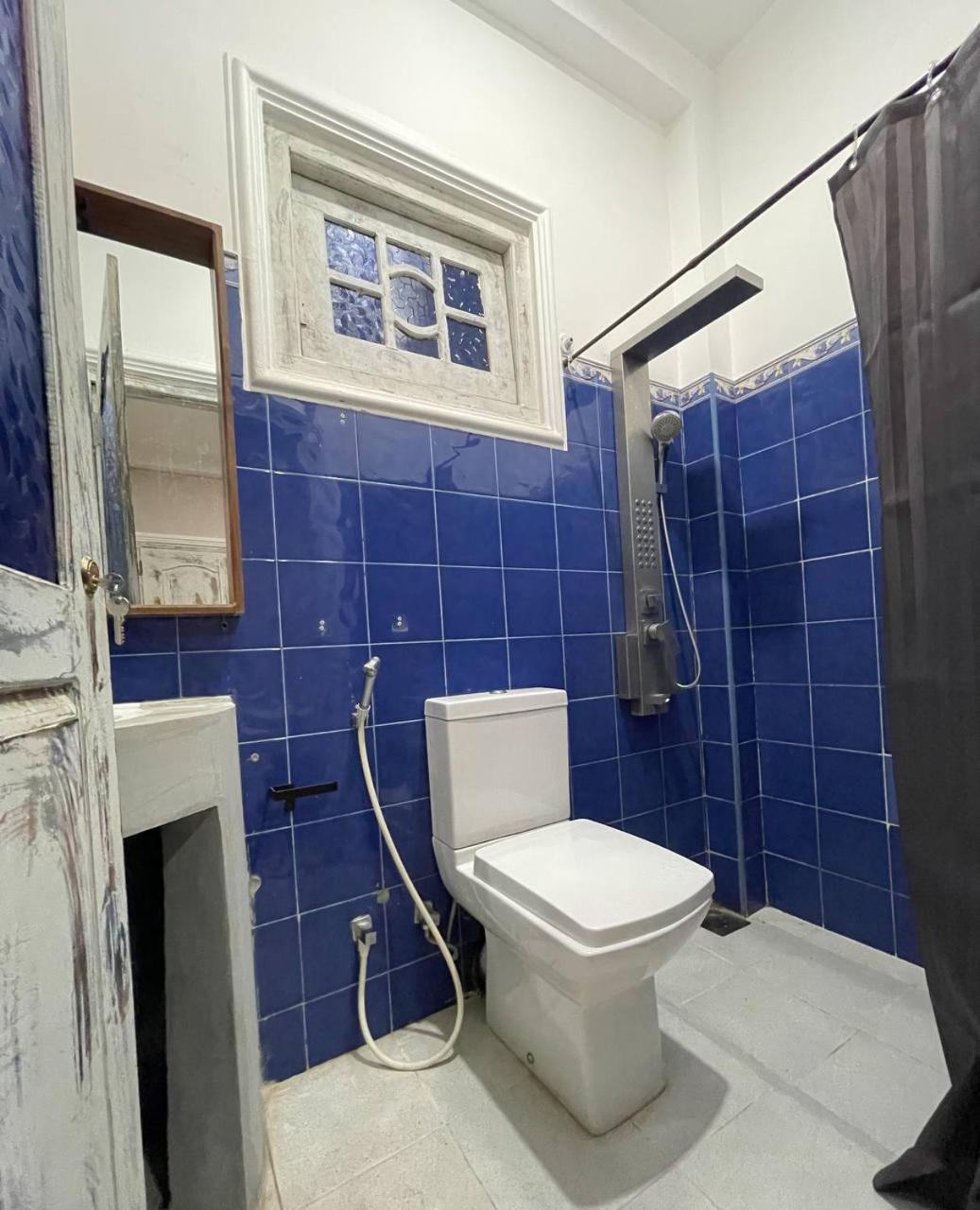 Habibi Hostel & Restaurant 乌纳瓦图纳 外观 照片