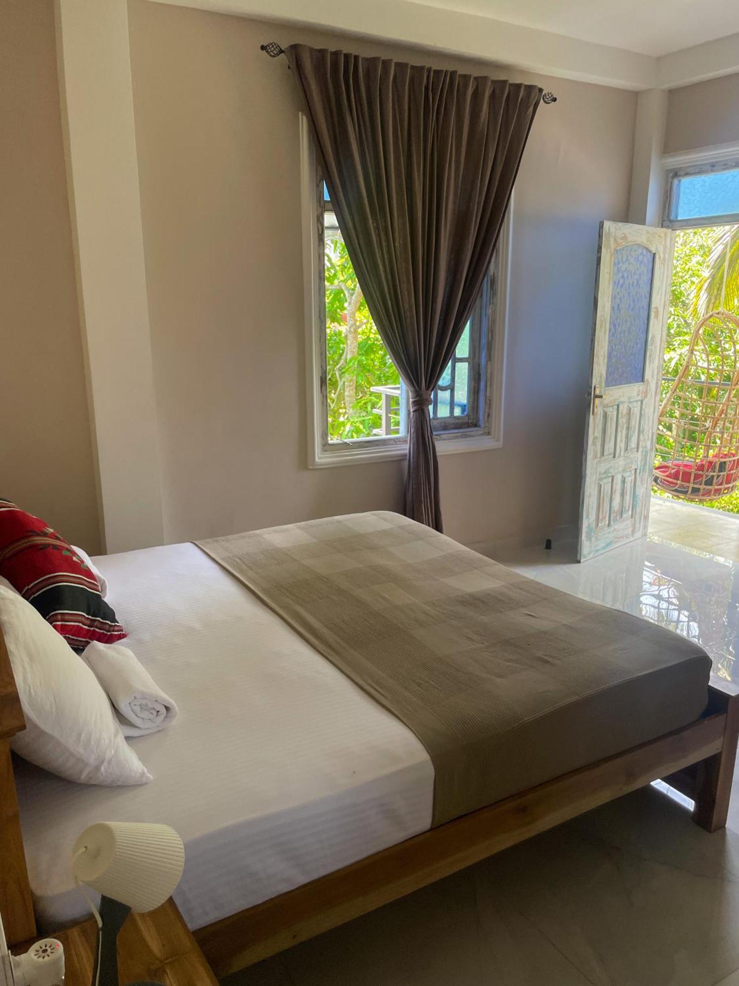 Habibi Hostel & Restaurant 乌纳瓦图纳 外观 照片