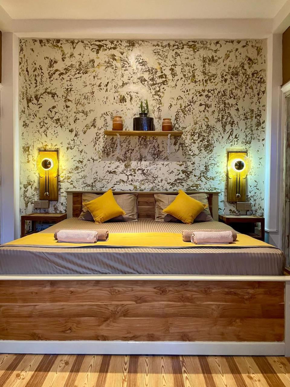 Habibi Hostel & Restaurant 乌纳瓦图纳 外观 照片