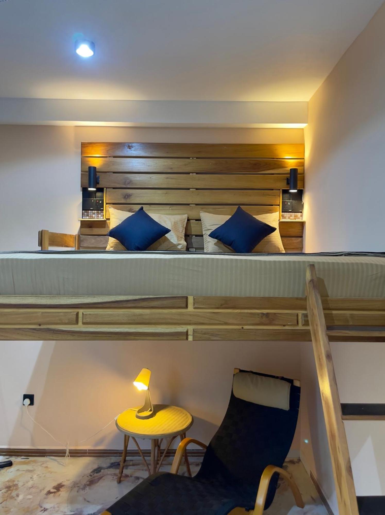 Habibi Hostel & Restaurant 乌纳瓦图纳 外观 照片