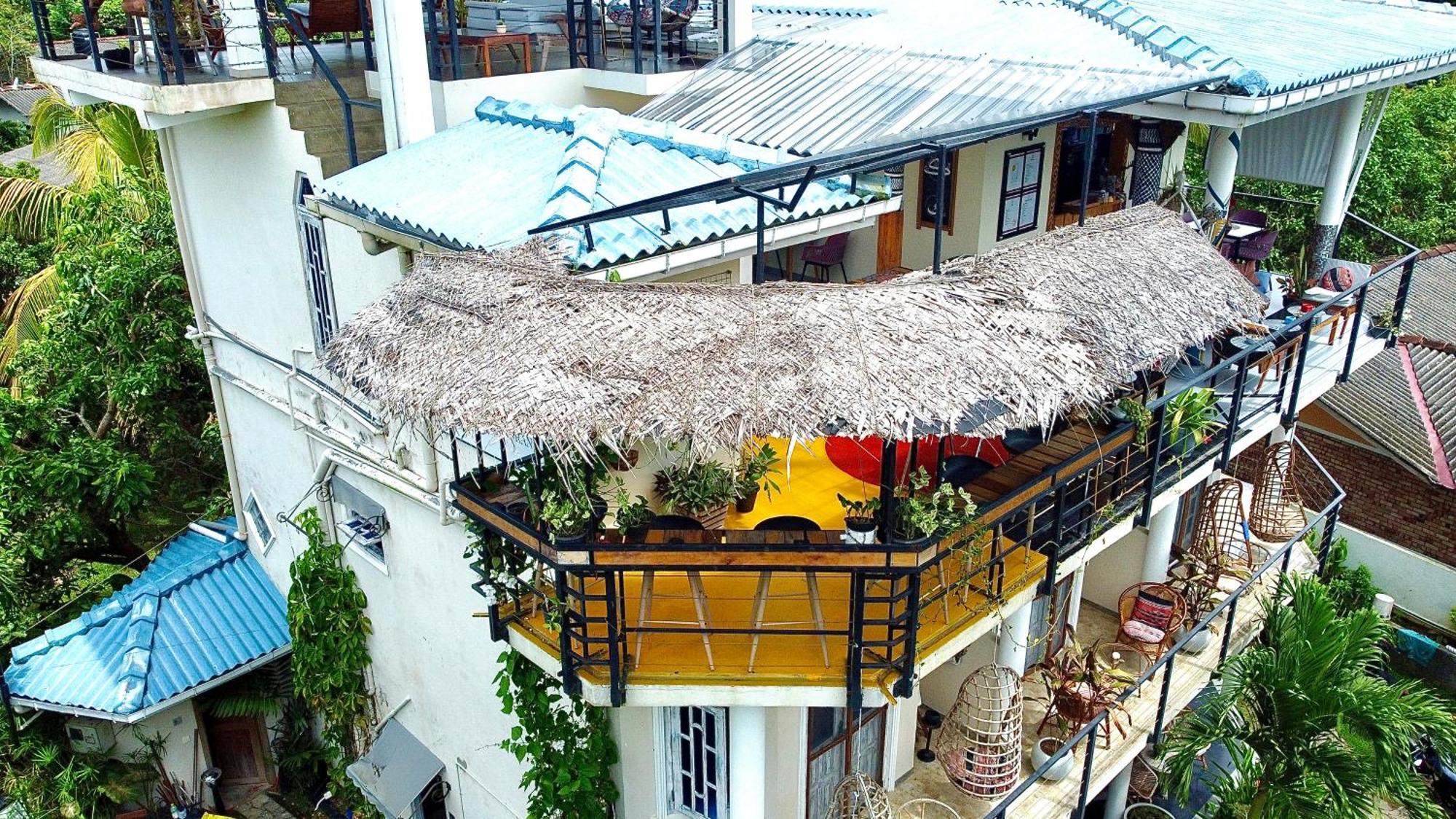 Habibi Hostel & Restaurant 乌纳瓦图纳 外观 照片