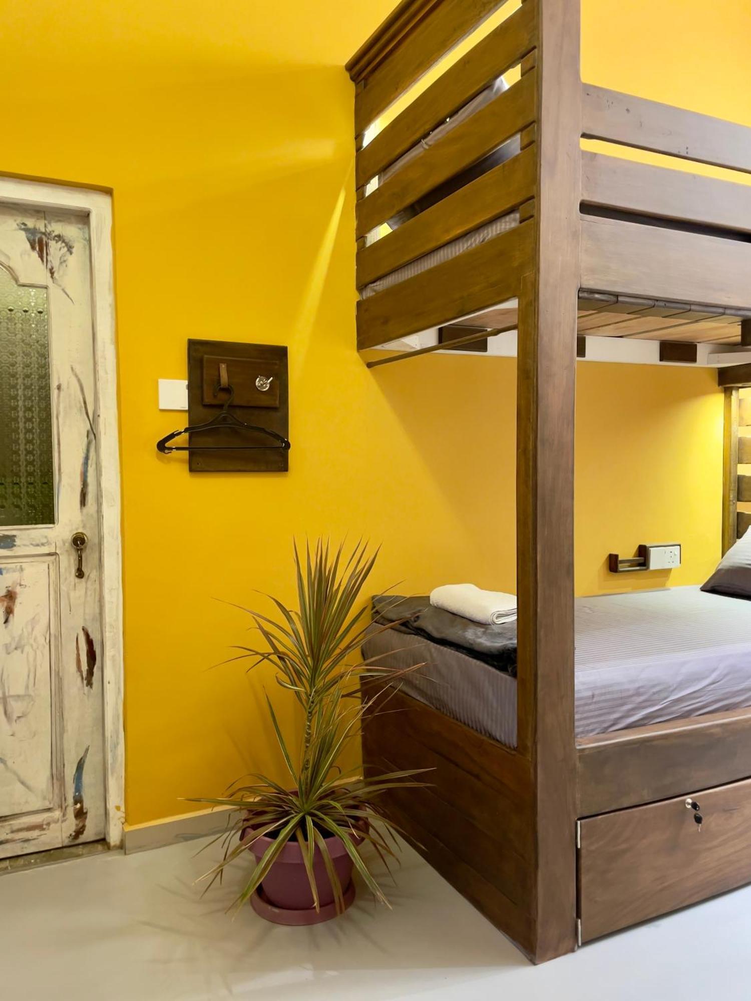 Habibi Hostel & Restaurant 乌纳瓦图纳 外观 照片